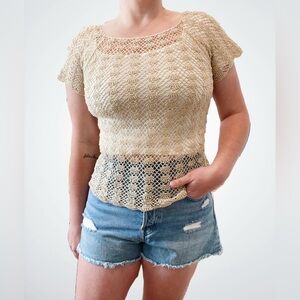 Vintage 1970s Le Roy Knitwear Short Sleeve Open-Knit Top in Beige/Gold
